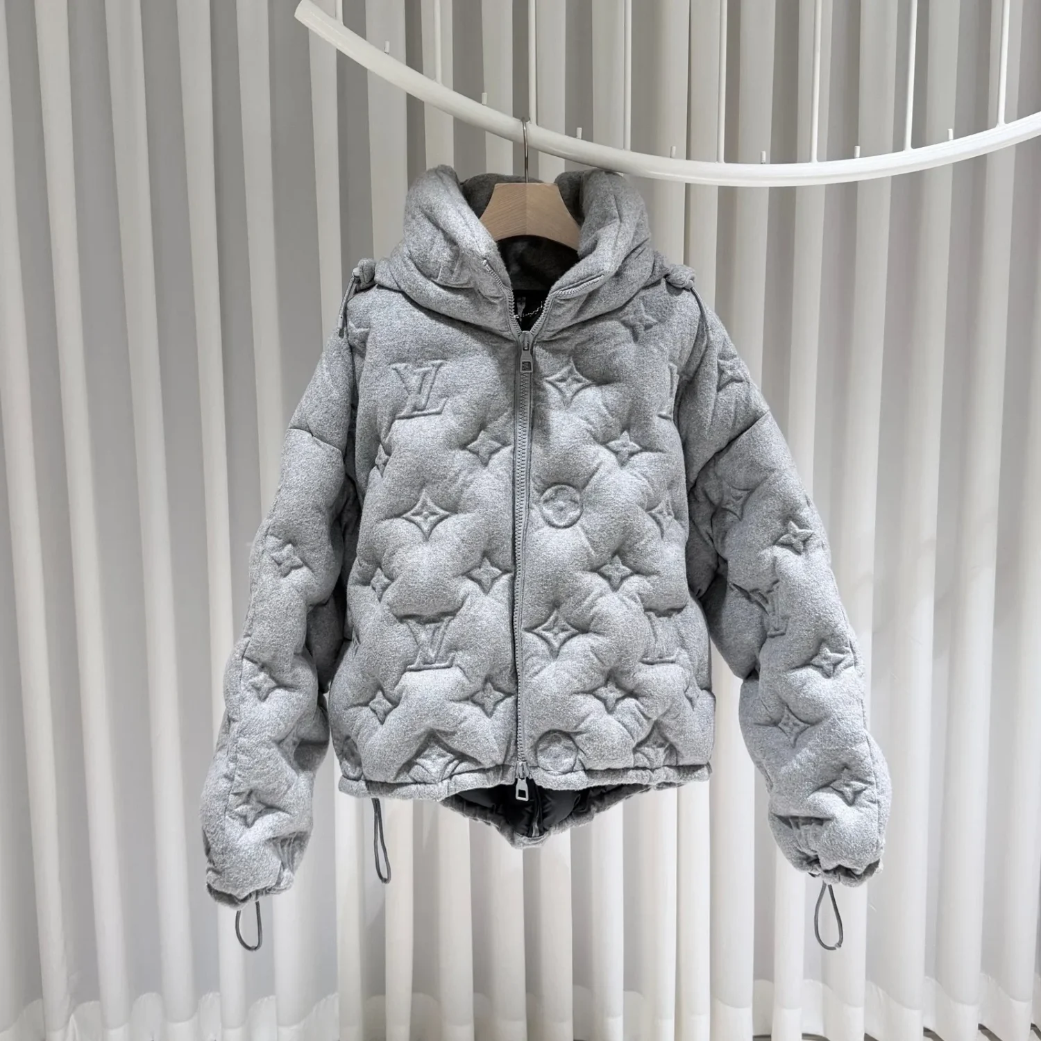 Doudoune à capuche Monogram