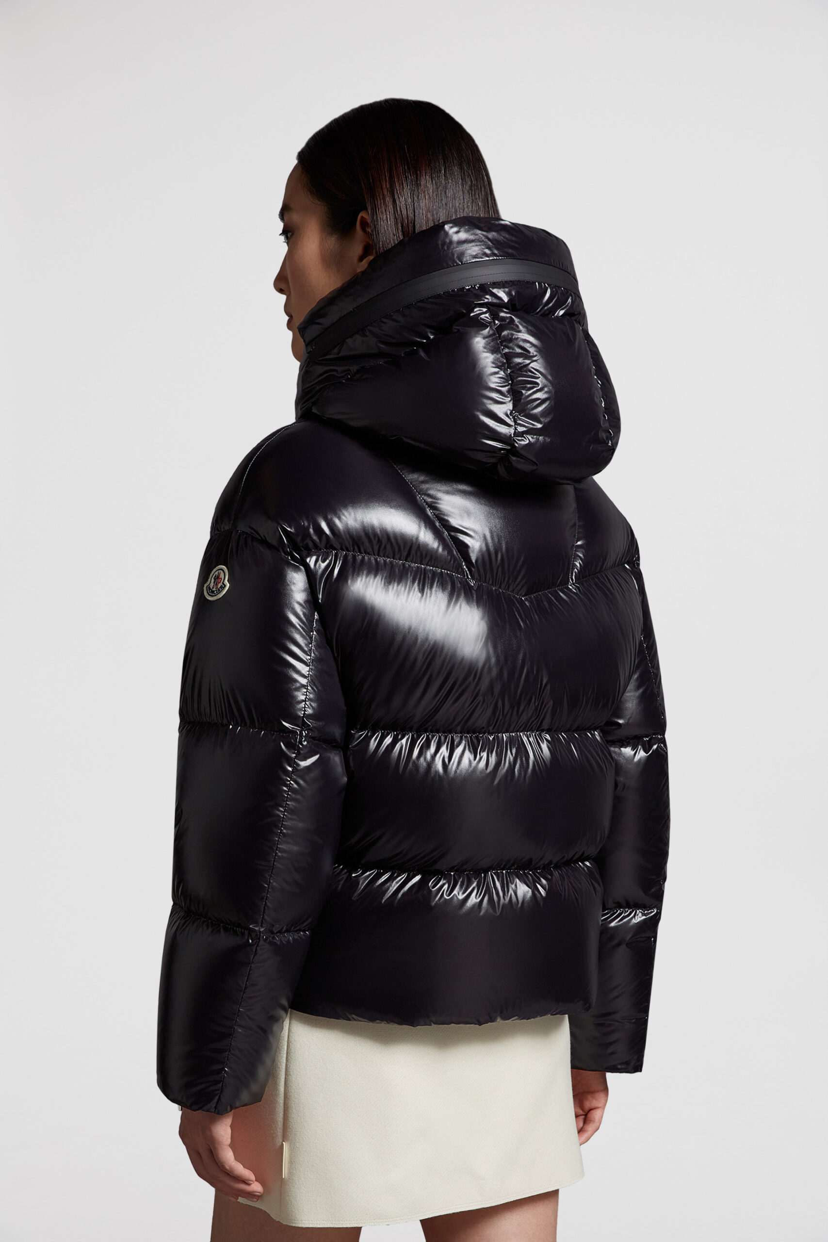 Doudoune Moncler Huppe noire — mannequin — dos
