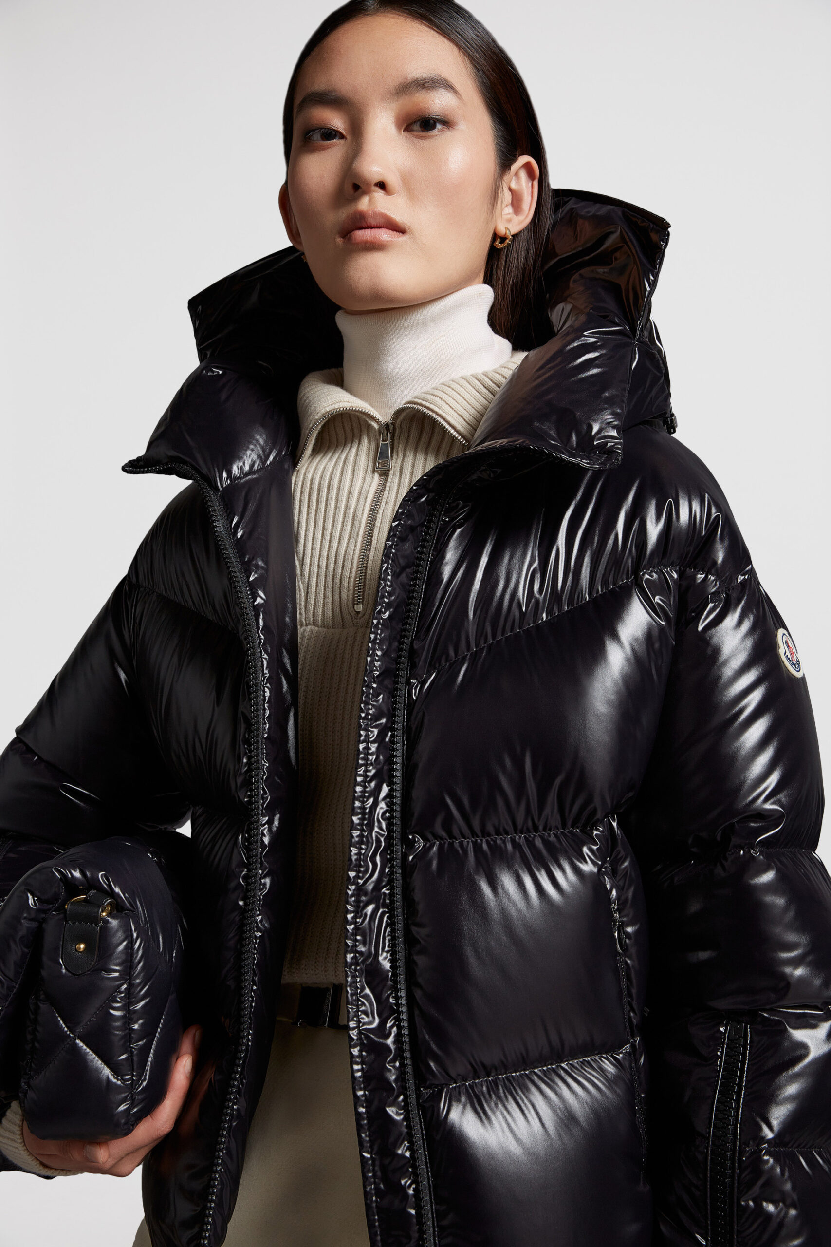 Doudoune Moncler Huppe noire — détail — col ouvert